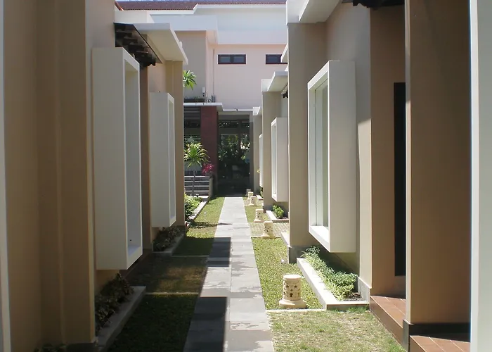 Svarna 3* Seminyak (Bali)