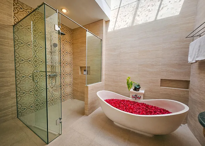 Svarna Hotel 3*