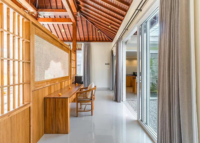 Svarna 3* Seminyak (Bali)